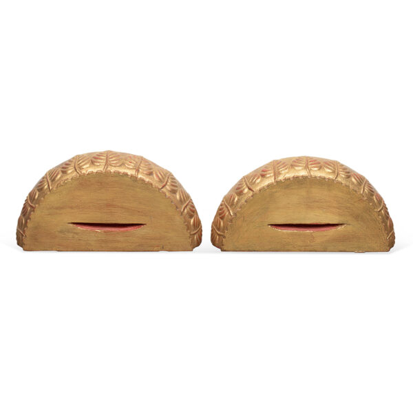 Pair of Gilt Wood Chinoiserie Brackets - Image 9